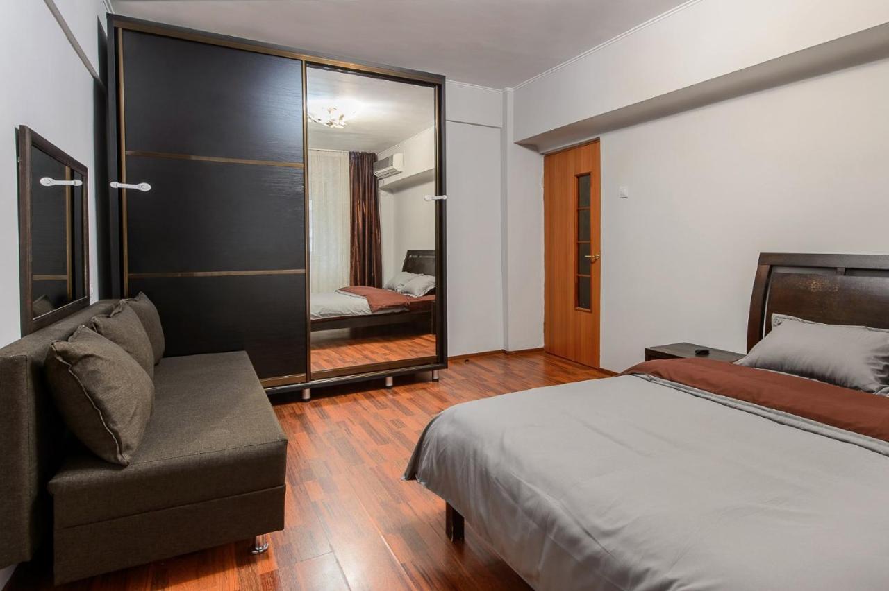 Apartments On Tole By 12 App 51 Almaty Exterior photo